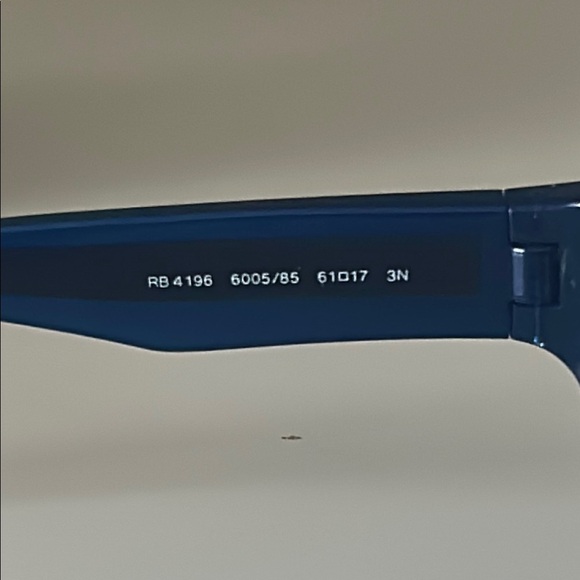 Ray-Ban Blue Sunglasses - Picture 6 of 8